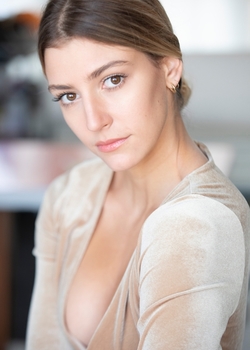 Laura AUCLAIR