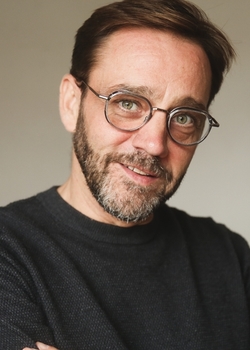 Cédric REVOLLON