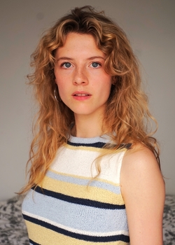 Maya DORY