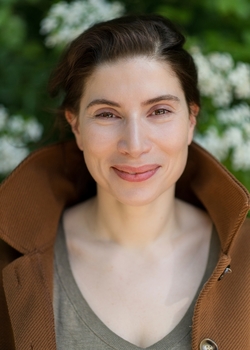 Julie ZENO