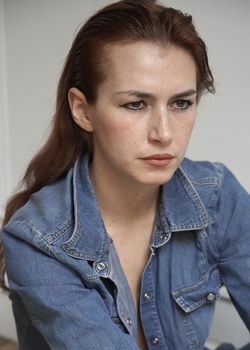 Julie GUN