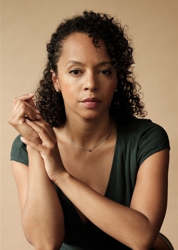 Sandy LEWIS