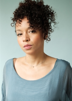 Sandy LEWIS