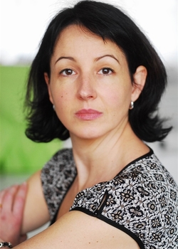 Esther BARALE