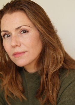 Nadia VAN DE VEN
